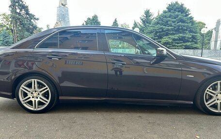 Mercedes-Benz E-Класс, 2011 год, 1 650 000 рублей, 8 фотография
