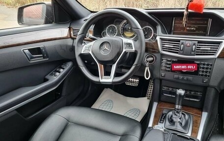 Mercedes-Benz E-Класс, 2011 год, 1 650 000 рублей, 6 фотография