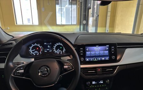 Skoda Rapid II, 2022 год, 2 050 000 рублей, 8 фотография