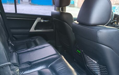 Toyota Land Cruiser 200, 2012 год, 5 500 000 рублей, 29 фотография