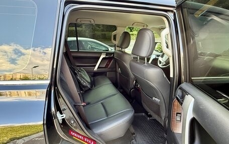 Toyota Land Cruiser Prado 150 рестайлинг 2, 2015 год, 4 189 000 рублей, 9 фотография