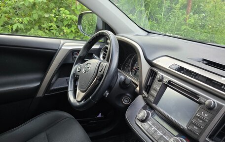 Toyota RAV4, 2014 год, 2 300 000 рублей, 5 фотография