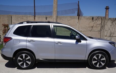 Subaru Forester, 2016 год, 1 818 000 рублей, 3 фотография