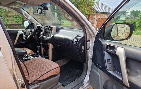 Toyota Land Cruiser Prado 150 рестайлинг 2, 2012 год, 2 490 000 рублей, 8 фотография