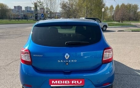 Renault Sandero II рестайлинг, 2016 год, 999 000 рублей, 2 фотография