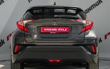 Toyota C-HR I рестайлинг, 2019 год, 2 470 000 рублей, 5 фотография
