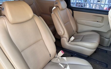 KIA Carnival III, 2017 год, 2 150 000 рублей, 21 фотография