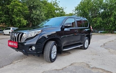 Toyota Land Cruiser Prado 150 рестайлинг 2, 2016 год, 5 000 000 рублей, 3 фотография