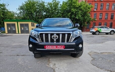 Toyota Land Cruiser Prado 150 рестайлинг 2, 2016 год, 5 000 000 рублей, 2 фотография