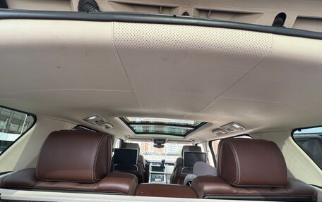 Land Rover Range Rover IV рестайлинг, 2017 год, 7 500 000 рублей, 13 фотография