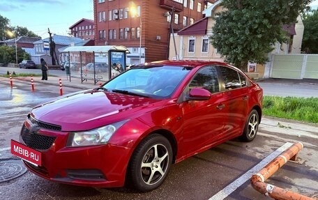 Chevrolet Cruze II, 2011 год, 635 000 рублей, 2 фотография
