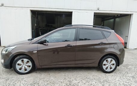 Hyundai Solaris II рестайлинг, 2015 год, 650 000 рублей, 3 фотография