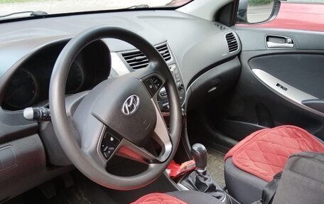 Hyundai Solaris II рестайлинг, 2015 год, 650 000 рублей, 6 фотография