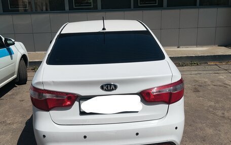 KIA Rio III рестайлинг, 2014 год, 880 000 рублей, 1 фотография