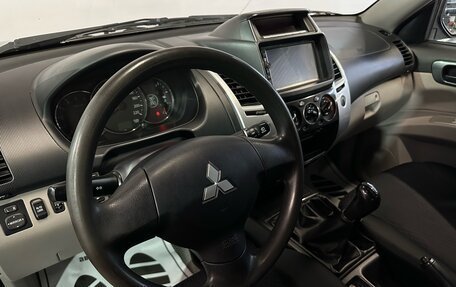 Mitsubishi Pajero Sport II рестайлинг, 2014 год, 1 717 000 рублей, 5 фотография