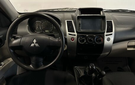 Mitsubishi Pajero Sport II рестайлинг, 2014 год, 1 717 000 рублей, 6 фотография