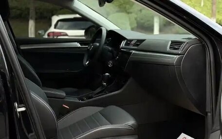 Skoda Superb III рестайлинг, 2021 год, 2 200 000 рублей, 9 фотография