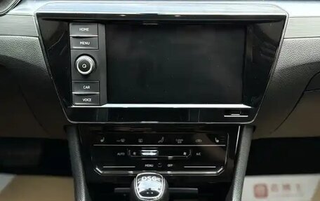 Skoda Superb III рестайлинг, 2021 год, 2 200 000 рублей, 13 фотография