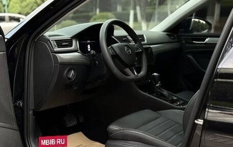 Skoda Superb III рестайлинг, 2021 год, 2 200 000 рублей, 10 фотография