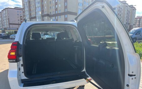 Toyota Land Cruiser Prado 150 рестайлинг 2, 2019 год, 5 700 000 рублей, 11 фотография