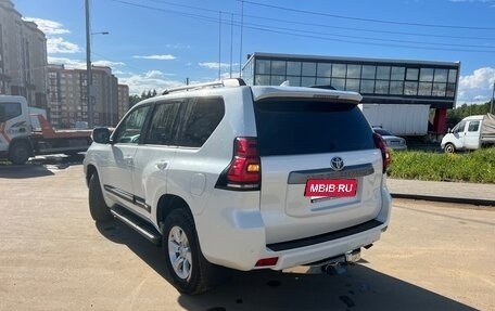 Toyota Land Cruiser Prado 150 рестайлинг 2, 2019 год, 5 700 000 рублей, 6 фотография