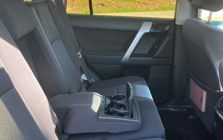 Toyota Land Cruiser Prado 150 рестайлинг 2, 2019 год, 5 700 000 рублей, 17 фотография