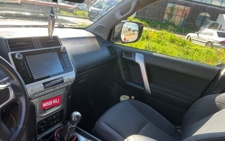 Toyota Land Cruiser Prado 150 рестайлинг 2, 2019 год, 5 700 000 рублей, 14 фотография