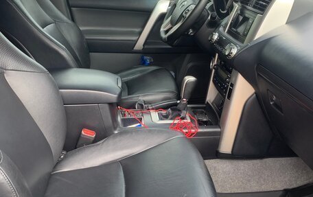 Toyota Land Cruiser Prado 150 рестайлинг 2, 2009 год, 2 100 000 рублей, 6 фотография