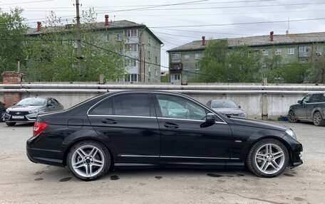 Mercedes-Benz C-Класс, 2011 год, 1 100 000 рублей, 13 фотография