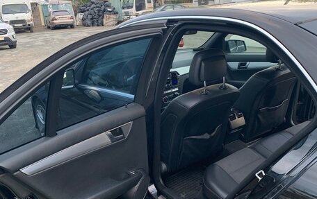 Mercedes-Benz C-Класс, 2011 год, 1 100 000 рублей, 8 фотография