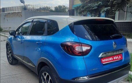 Renault Kaptur I рестайлинг, 2017 год, 1 299 000 рублей, 2 фотография