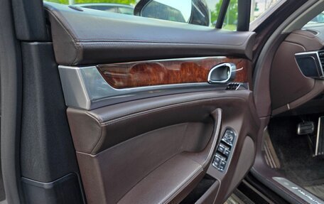 Porsche Panamera II рестайлинг, 2010 год, 2 000 000 рублей, 11 фотография