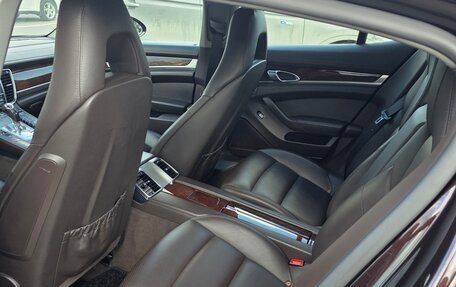 Porsche Panamera II рестайлинг, 2010 год, 2 000 000 рублей, 12 фотография