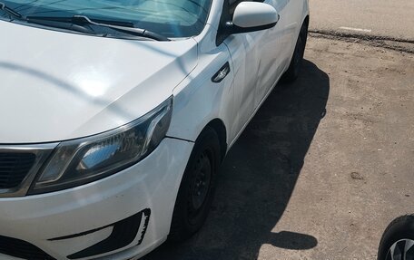 KIA Rio III рестайлинг, 2014 год, 880 000 рублей, 4 фотография