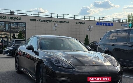 Porsche Panamera II рестайлинг, 2010 год, 2 000 000 рублей, 10 фотография