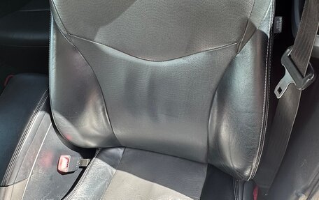 Toyota Prius, 2011 год, 1 550 000 рублей, 29 фотография