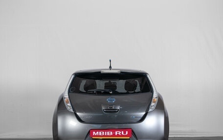 Nissan Leaf I, 2015 год, 899 000 рублей, 6 фотография