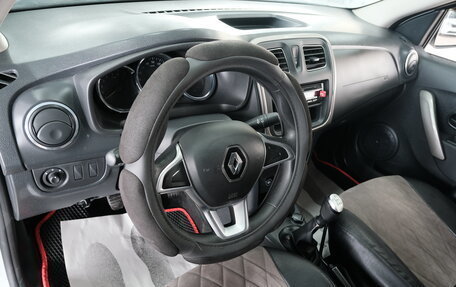 Renault Logan II, 2021 год, 1 249 000 рублей, 11 фотография
