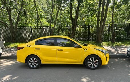 KIA Rio IV, 2021 год, 1 400 000 рублей, 2 фотография