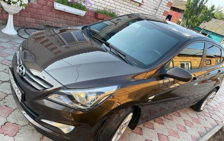 Hyundai Solaris II рестайлинг, 2015 год, 1 050 000 рублей, 11 фотография