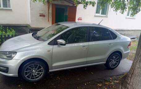 Volkswagen Polo VI (EU Market), 2016 год, 980 000 рублей, 2 фотография