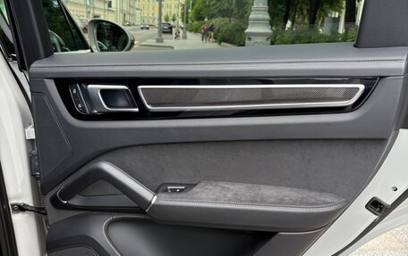 Porsche Cayenne III, 2022 год, 17 000 000 рублей, 5 фотография