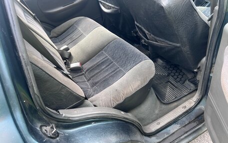 KIA Sportage IV рестайлинг, 2004 год, 230 000 рублей, 10 фотография