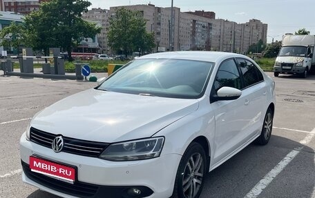Volkswagen Jetta VI, 2014 год, 1 050 000 рублей, 1 фотография