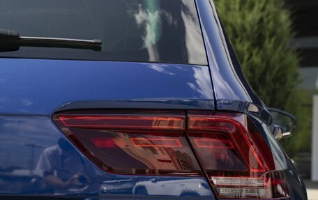 Volkswagen Tiguan II, 2019 год, 2 395 000 рублей, 8 фотография