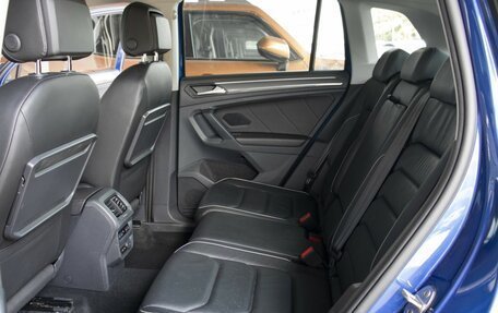 Volkswagen Tiguan II, 2019 год, 2 395 000 рублей, 10 фотография