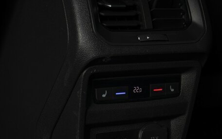 Volkswagen Tiguan II, 2019 год, 2 395 000 рублей, 17 фотография