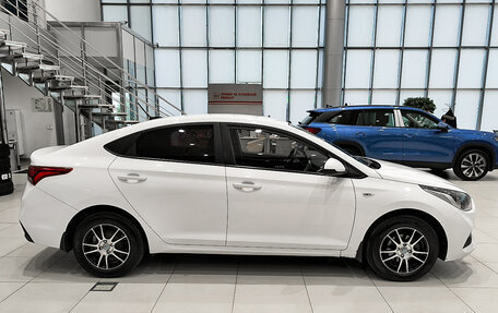 Hyundai Solaris II рестайлинг, 2017 год, 990 000 рублей, 8 фотография