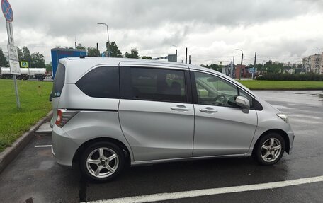 Honda Freed I, 2014 год, 1 400 000 рублей, 7 фотография