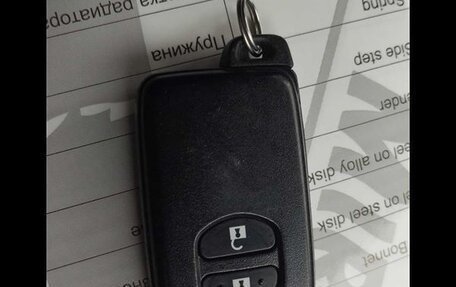 Toyota Wish II, 2011 год, 1 300 000 рублей, 26 фотография